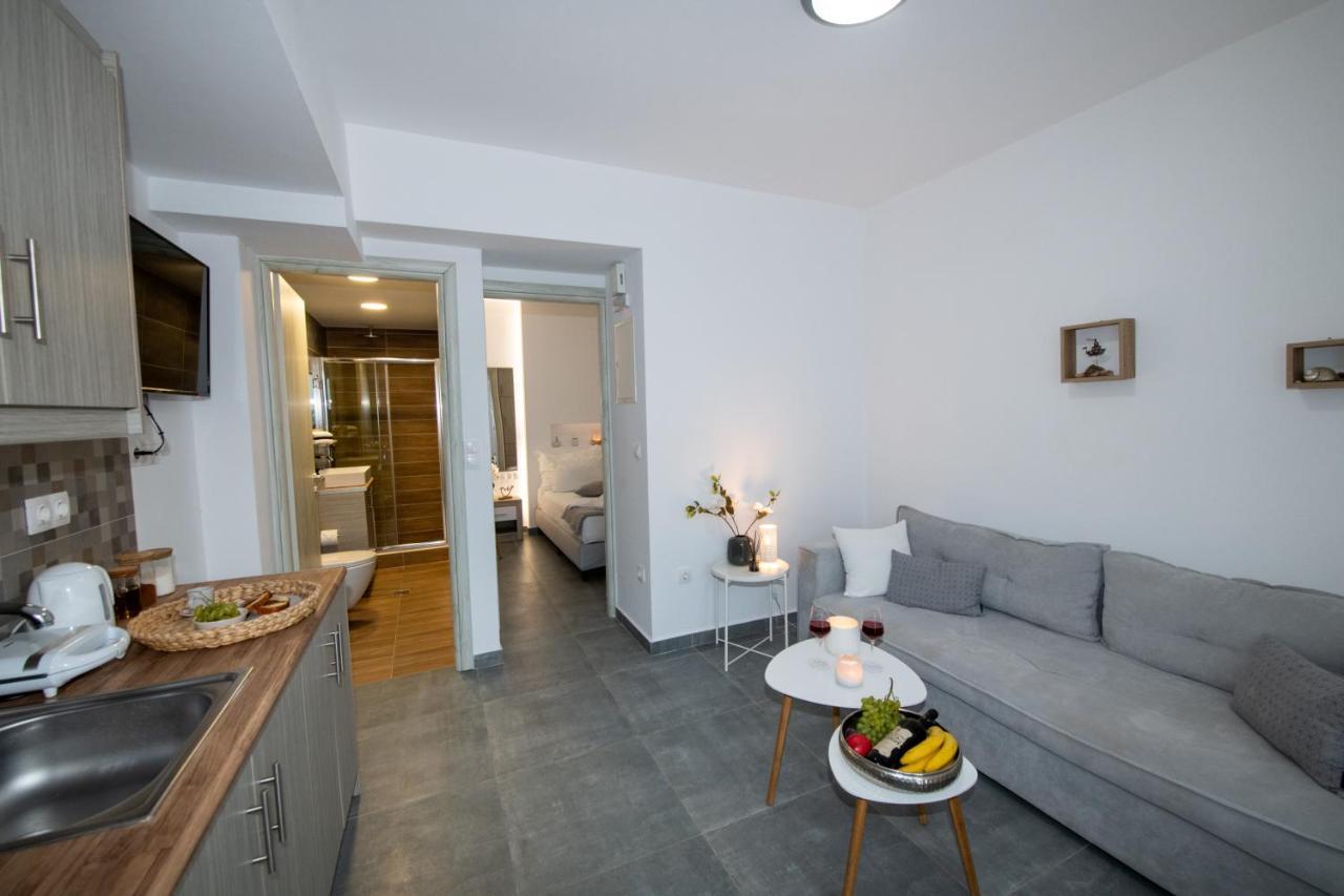 Sofia'S Apartment Kamári Exteriör bild
